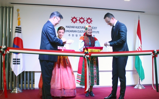 [Diplomatic circuit] First Hungarian cultural center opens in Korea