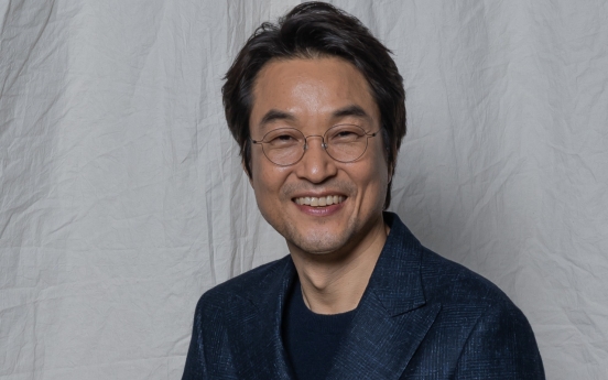 [Herald Interview] Han Suk-kyu discusses finding the man within the great monarch
