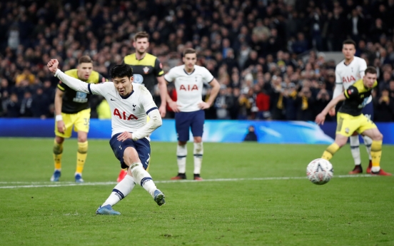 Son Heung-min stays hot, scores in 4th straight