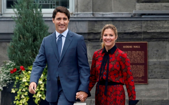 Canada: Trudeau's wife tests positive for new coronavirus