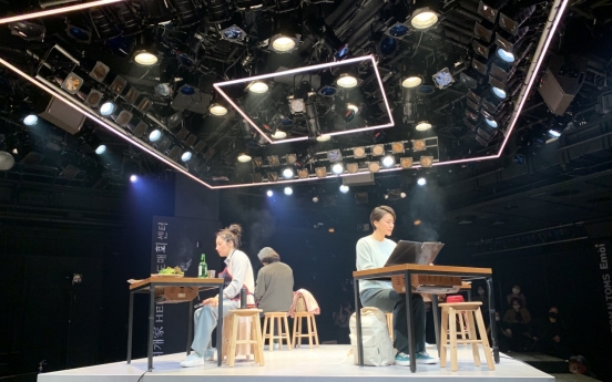 [Herald Review] Theater turns into barbecue eatery in ‘Table for One’
