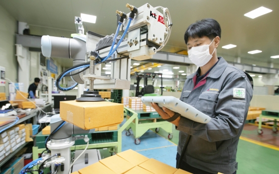 KT introduces smart factory robotic solution