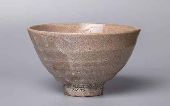 Jeongho tea bowls carry spirit of Joseon era