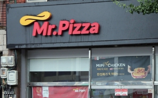 Mr. Pizza operator’s shares plunge after market return in 40 months