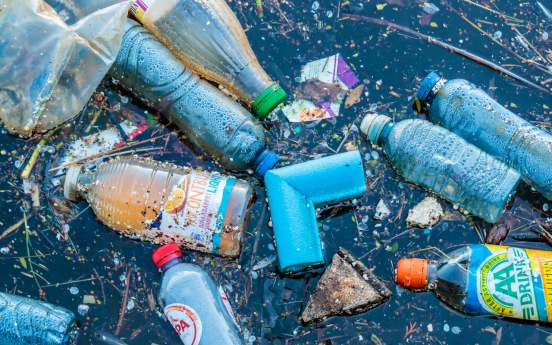 [News Focus] Plastic waste crisis thwarts Korea’s efforts towards greener future