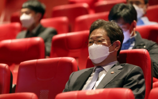 Culture minister pledges support for pandemic-hit film industry