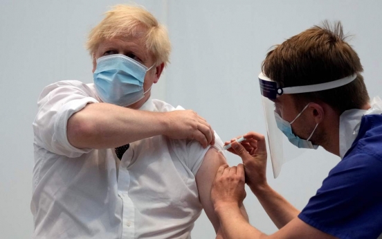 UK urges commitment to vaccinate the world by end of 2022