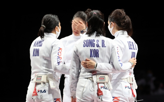 [Tokyo Olympics] S. Korea wins silver in women's team epee fencing
