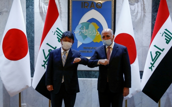 Japanese FM discusses de-escalation with Iranian officials