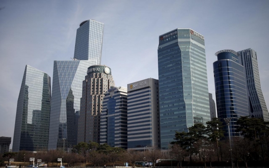 Financial firms ask regulators to keep hands off internal affairs