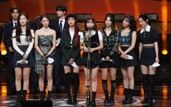 Youn Yuh-jung, Oh My Girl bag trophies at Korea Popular Culture and Arts Awards