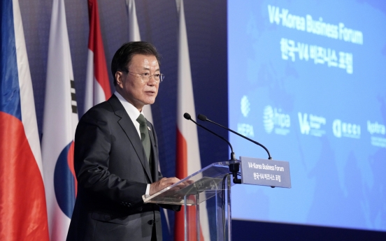 South Korea seeks cooperation with Visegrad Group in finance, defense and bio