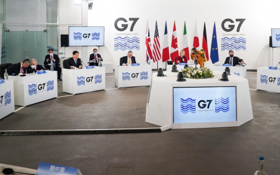 At G-7, FM Chung discusses peninsula issue with US, remains apart with Japan