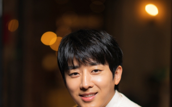 [Herald Interview] Actor Son Ho-jun shows off chemistry with ‘Stellar’ co-star -- a car