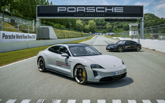[Behind the Wheel] Porsche Taycan GTS is racing car, but stable