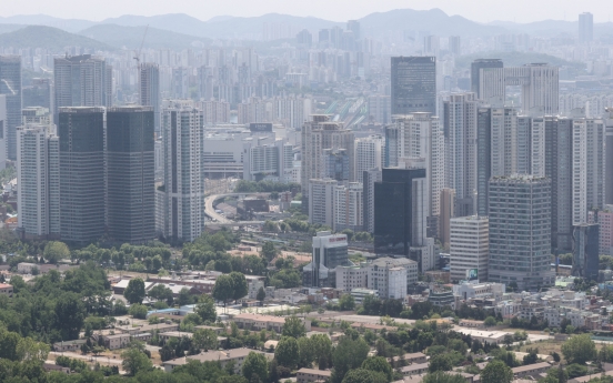 ‘Jeonse’ no more? More Koreans opt for monthly rentals under debt burden
