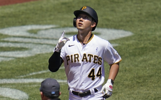 Pirates' Park Hoy-jun hits 1st home run of season in win