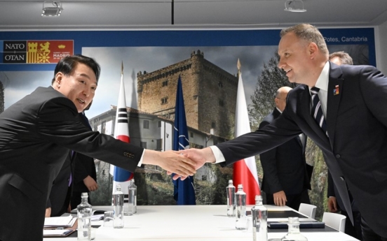 Korea, Poland agree to cooperate on defense