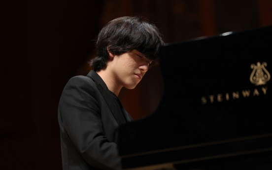 37 Koreans awarded at int'l classical music competitions in H1