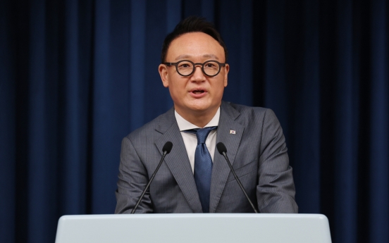Yoon orders public discussion on plan to lower school entry age