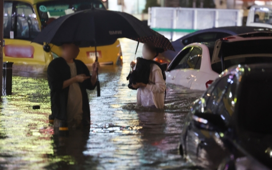 [Photo News] A look at viral photos and images from Seoul floods