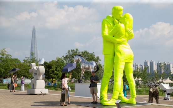 Sculpture show opens on Ttukseom Hangang Park