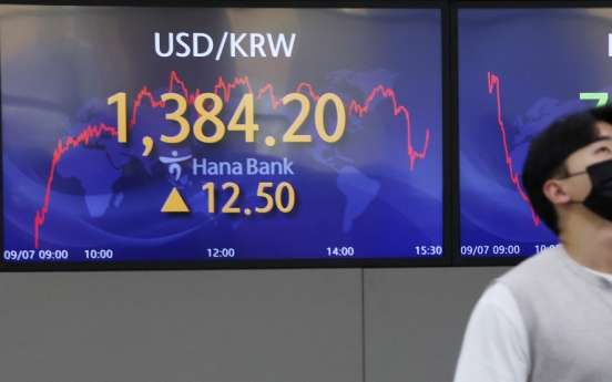 Seoul shares tumble, local currency at over 13-yr low amid recession woes