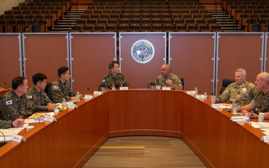 JCS chief visits US strategic, space commands