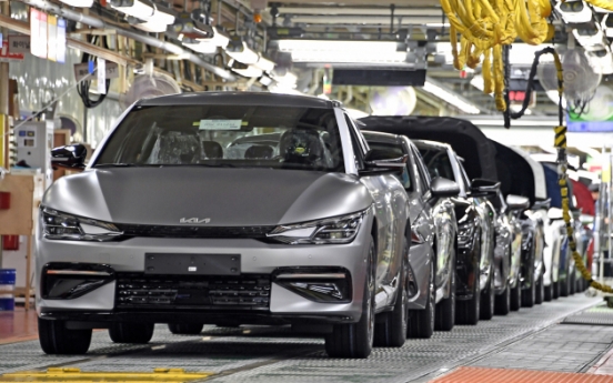 Korean carmakers to feel IRA pinch next year: report