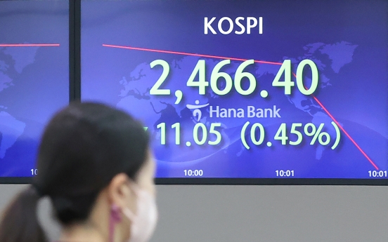 Seoul shares open slightly higher ahead of earnings season