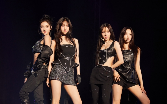 [Herald Review] aespa lights up night in 1st solo concert 'Synk: Hyper Line'