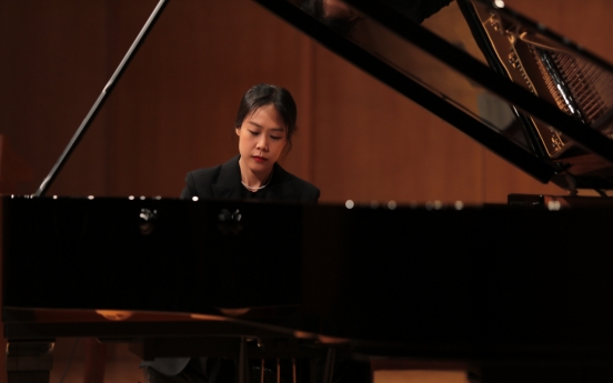 Pianist Son Yeol-eum releases Mozart complete piano sonatas album with recitals