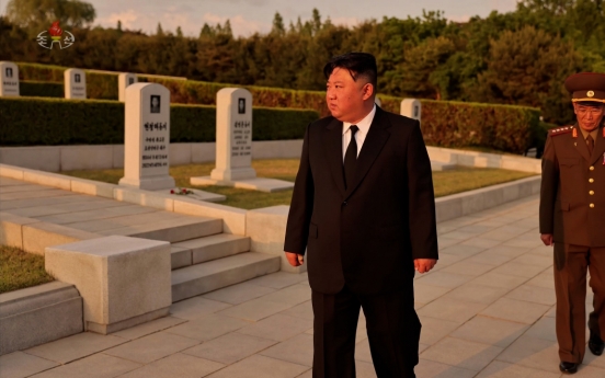 NK leader estimated to weigh about 140 kg with significant sleep disorders: spy agency