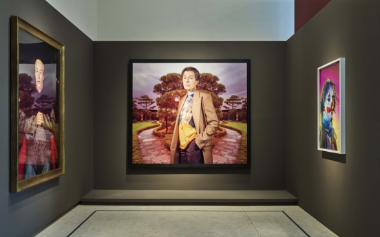 Cache of Cindy Sherman's work from Fondation Louis Vuitton shown in Seoul