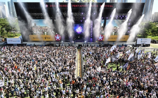 Pentaport Incheon opens big, rocks out in sweltering heat