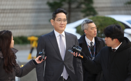 Prosecutors seek 5-year sentence for Samsung chief over fraud connected to 2015 merger