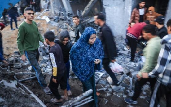 Israel expands offensive in Gaza as global concern deepens