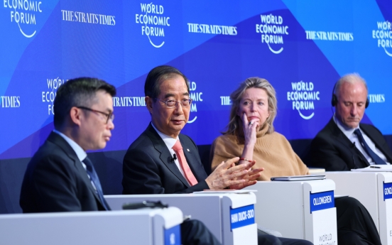 PM emphasizes S. Korea's commitment to global challenges at Davos forum