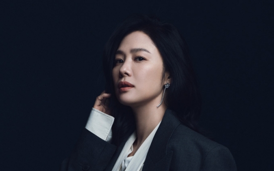 [Herald Interview] Kim Hyun-joo, Park Hee-soon explore paradoxical nature of family in 'The Bequeathed'