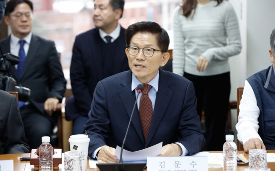 Yoon meets trilateral dialogue representatives for 1st time