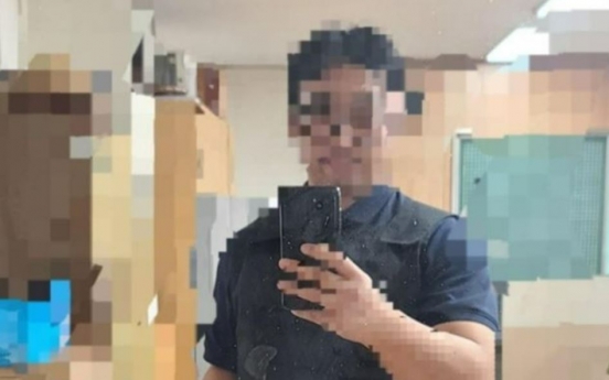 Teacher wears stab vest to class 'out of fear for life'