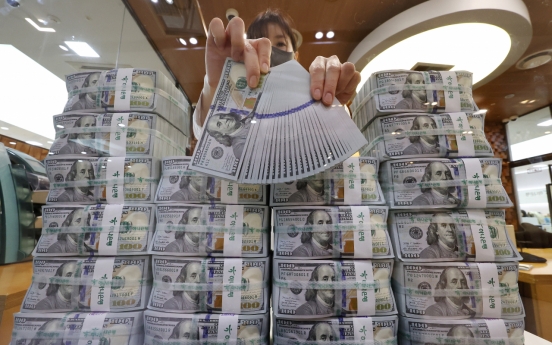 Foreign reserves rebound, riding out strong US dollar