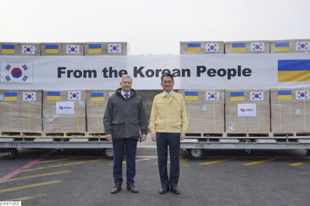 S. Korea to offer 100 tons of aid items to Ukraine this month: ministry