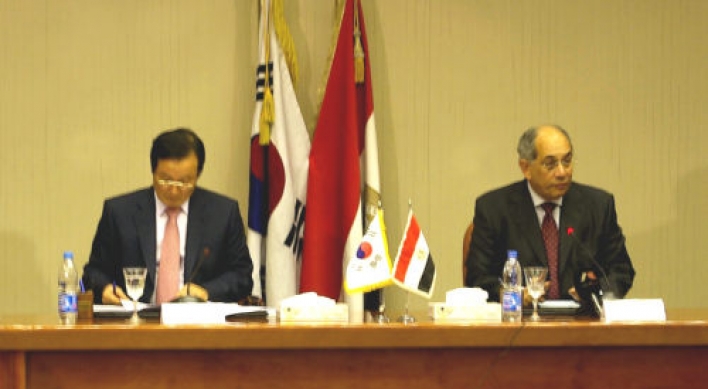 Korea, Egypt seek oil, nuke power partnership
