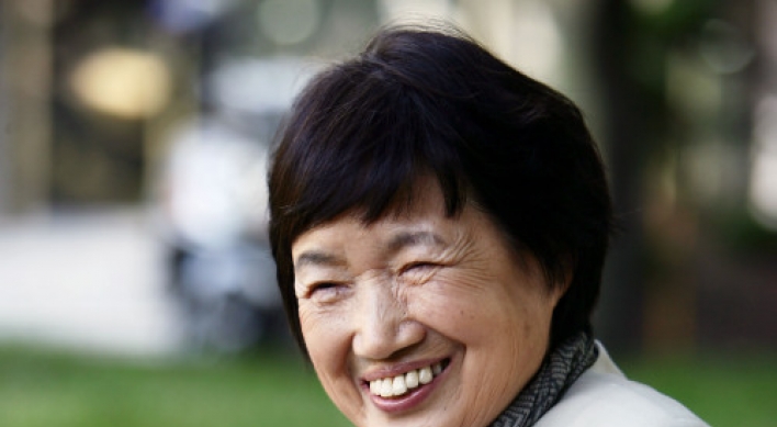 Beloved novelist Park Wan-suh dies at 80