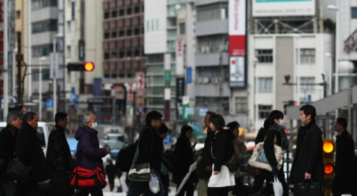 Moody’s cuts outlook for Japan credit rating