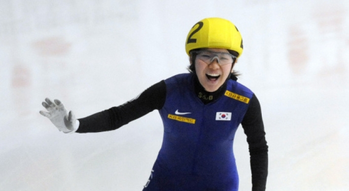 Korea sweeps titles at world short track