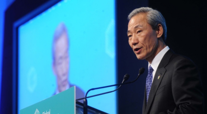 OECD urges Korea to address inequality