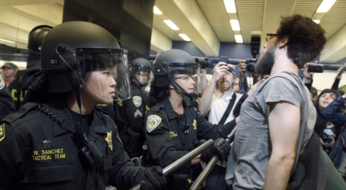 San Francisco subway stations closed amid protests