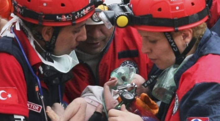 Teenager pulled out of Turkish quake rubble